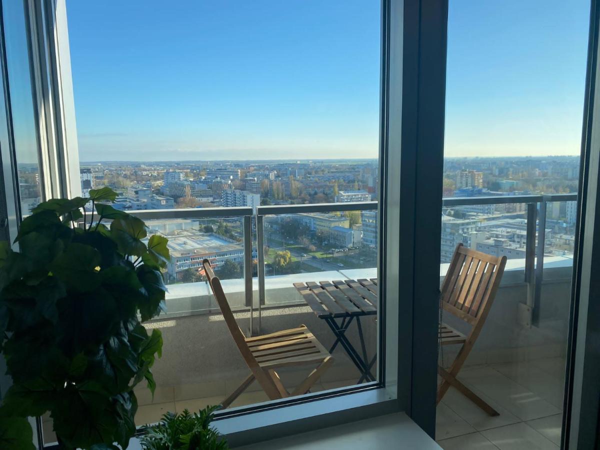 Fantastic View From The 20Th Floor Διαμέρισμα Μπρατισλάβα Εξωτερικό φωτογραφία