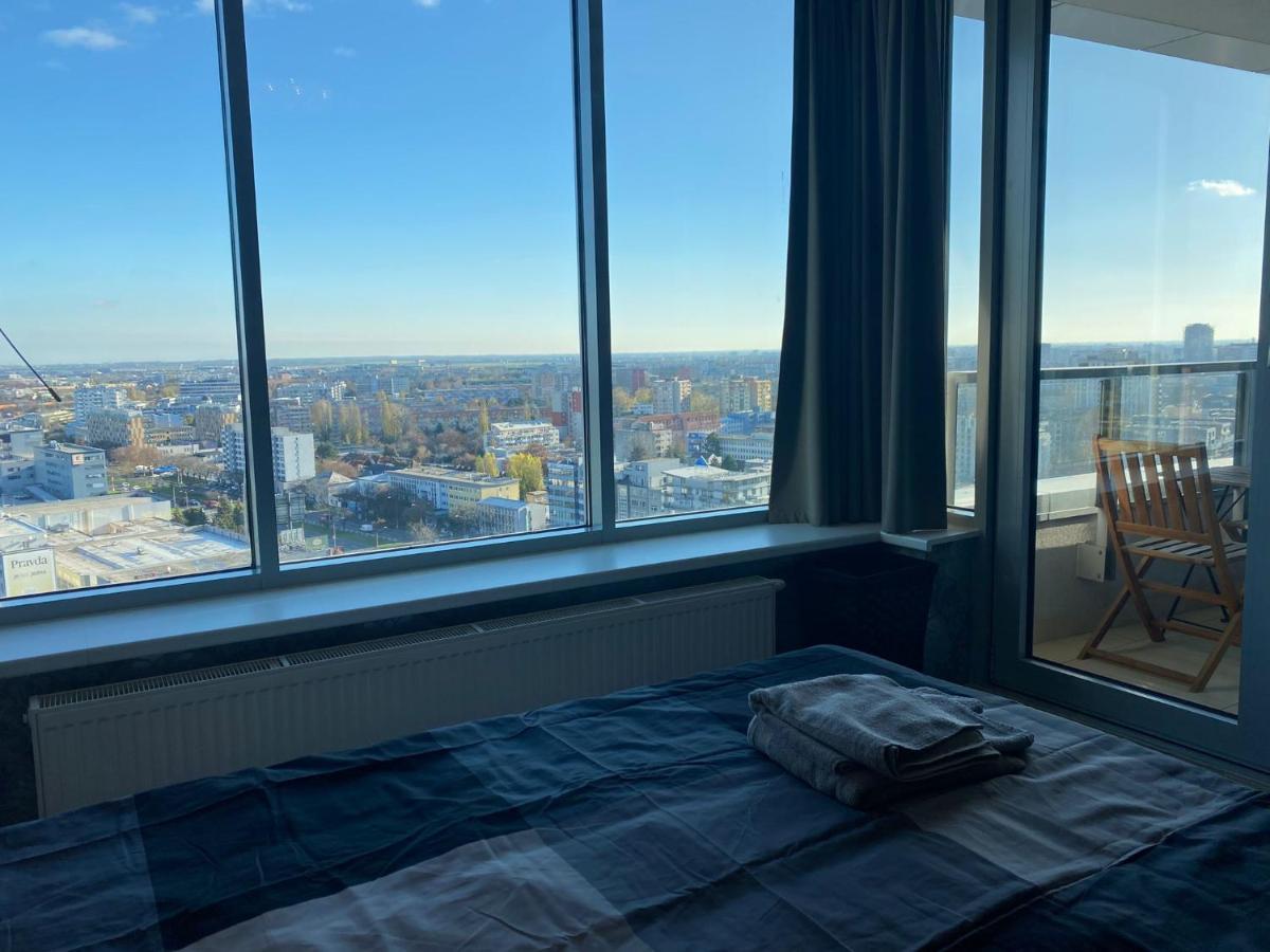 Fantastic View From The 20Th Floor Διαμέρισμα Μπρατισλάβα Εξωτερικό φωτογραφία