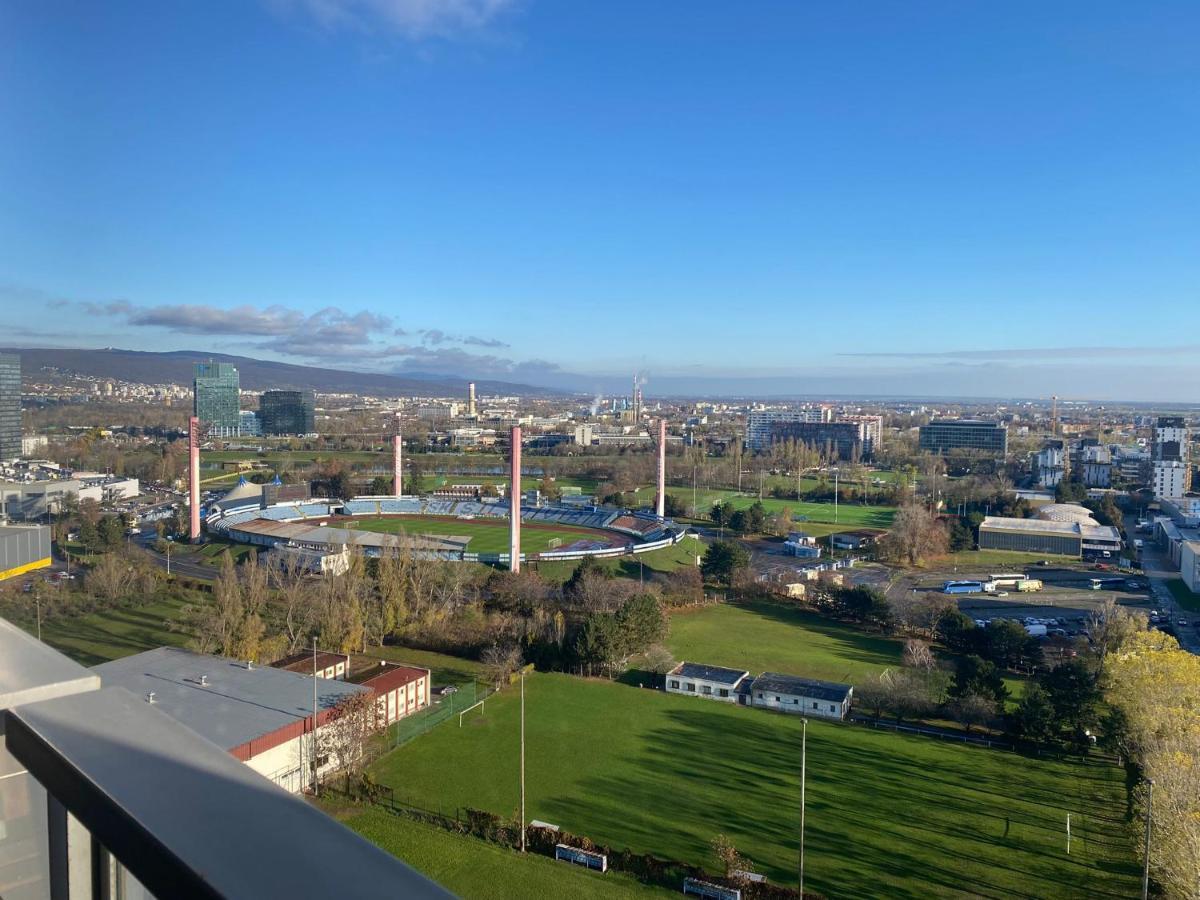 Fantastic View From The 20Th Floor Διαμέρισμα Μπρατισλάβα Εξωτερικό φωτογραφία